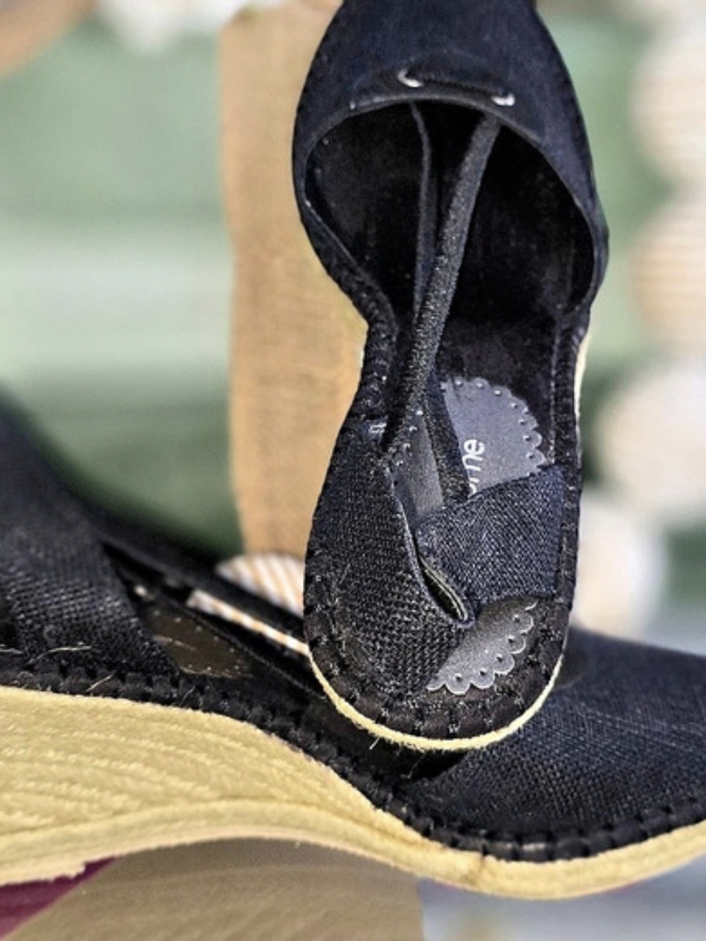 Liz Claiborne Wedge Espadrille Sandals in Black